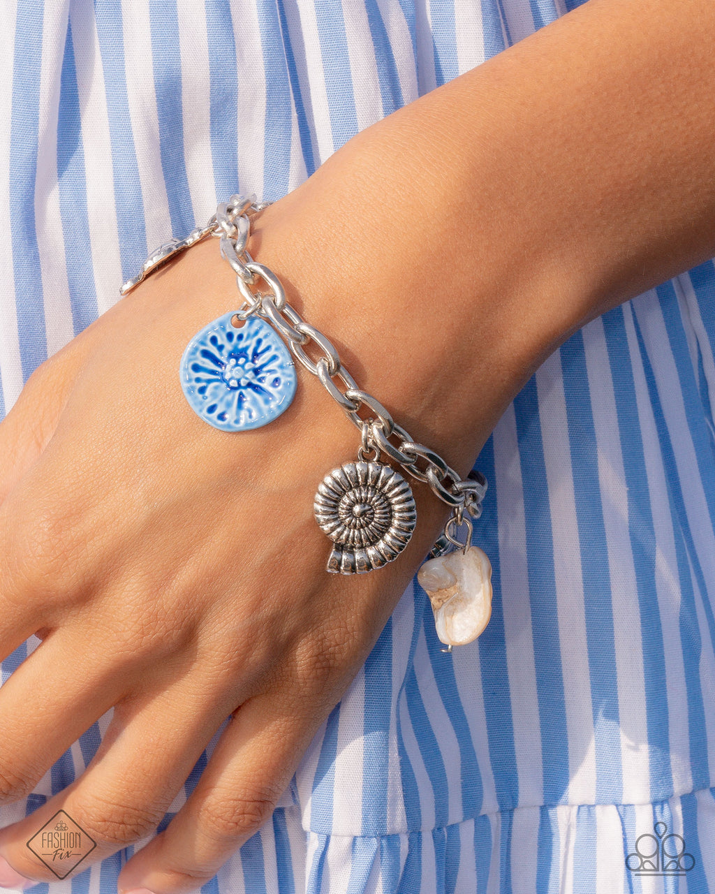 Coastal Connoisseur - Blue Bracelet - Paparazzi Accessories