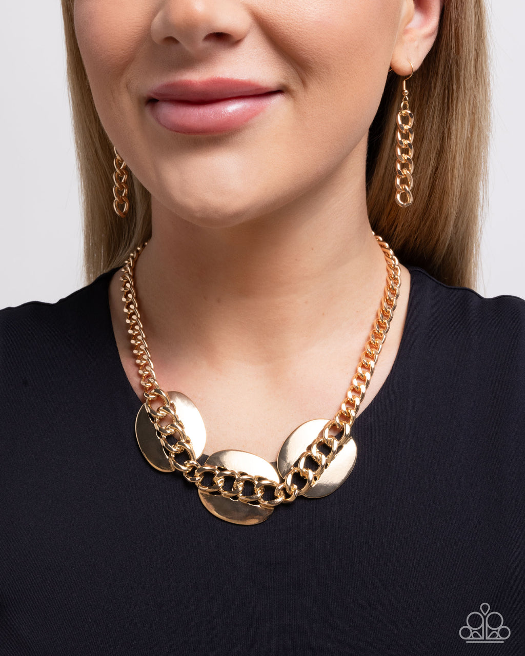 eight-dollar-jewelry-solid-skillset-gold-necklace-paparazzi-accessories