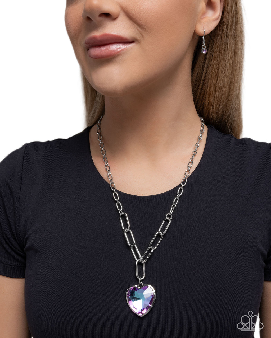 eight-dollar-jewelry-haute-heart-purple-necklace-paparazzi-accessories