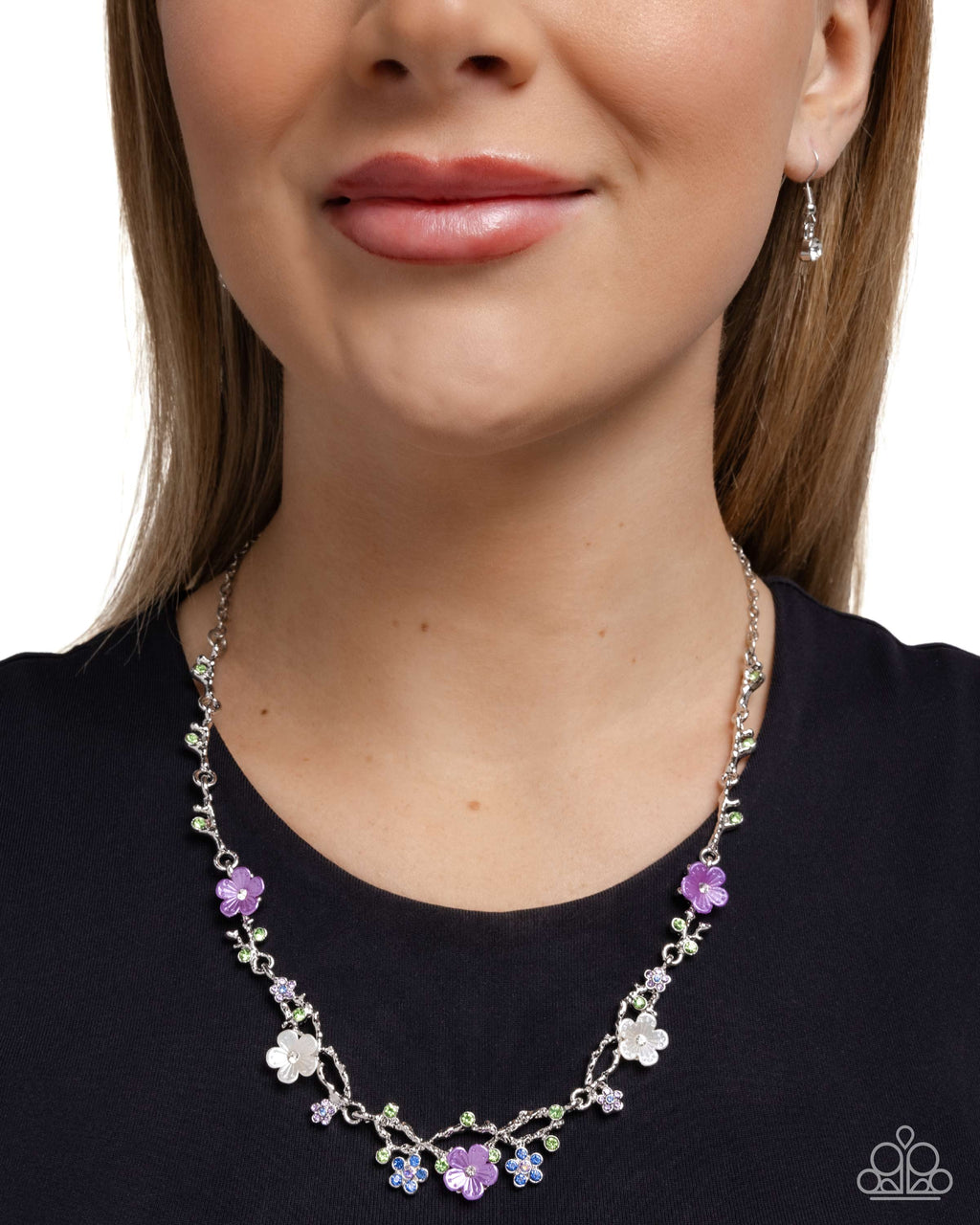 eight-dollar-jewelry-floral-free-time-purple-necklace-paparazzi-accessories
