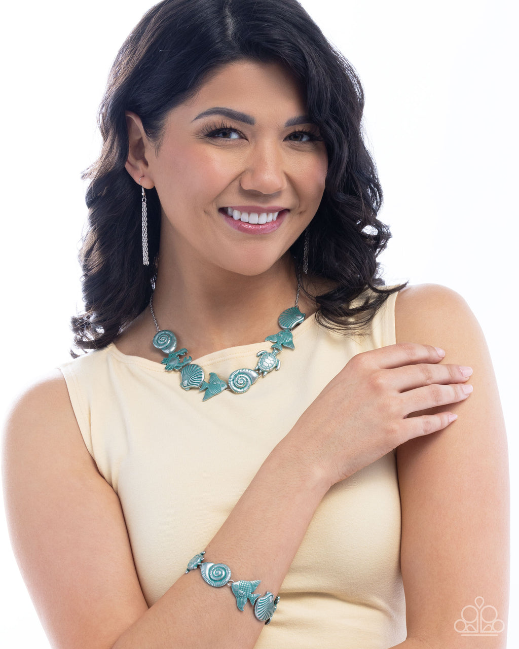 five-dollar-jewelry-complete-look-2330-paparazzi-accessories