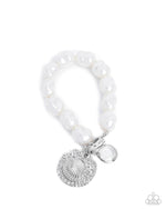 eight-dollar-jewelry-coastal-cadenza-white-bracelet-paparazzi-accessories