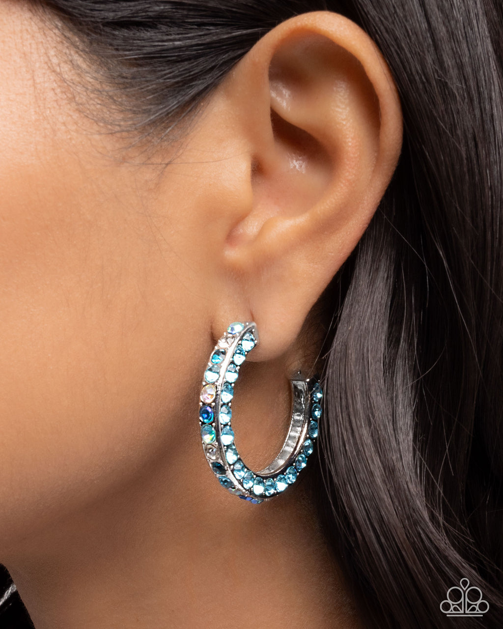 eight-dollar-jewelry-high-level-haute-blue-paparazzi-accessories