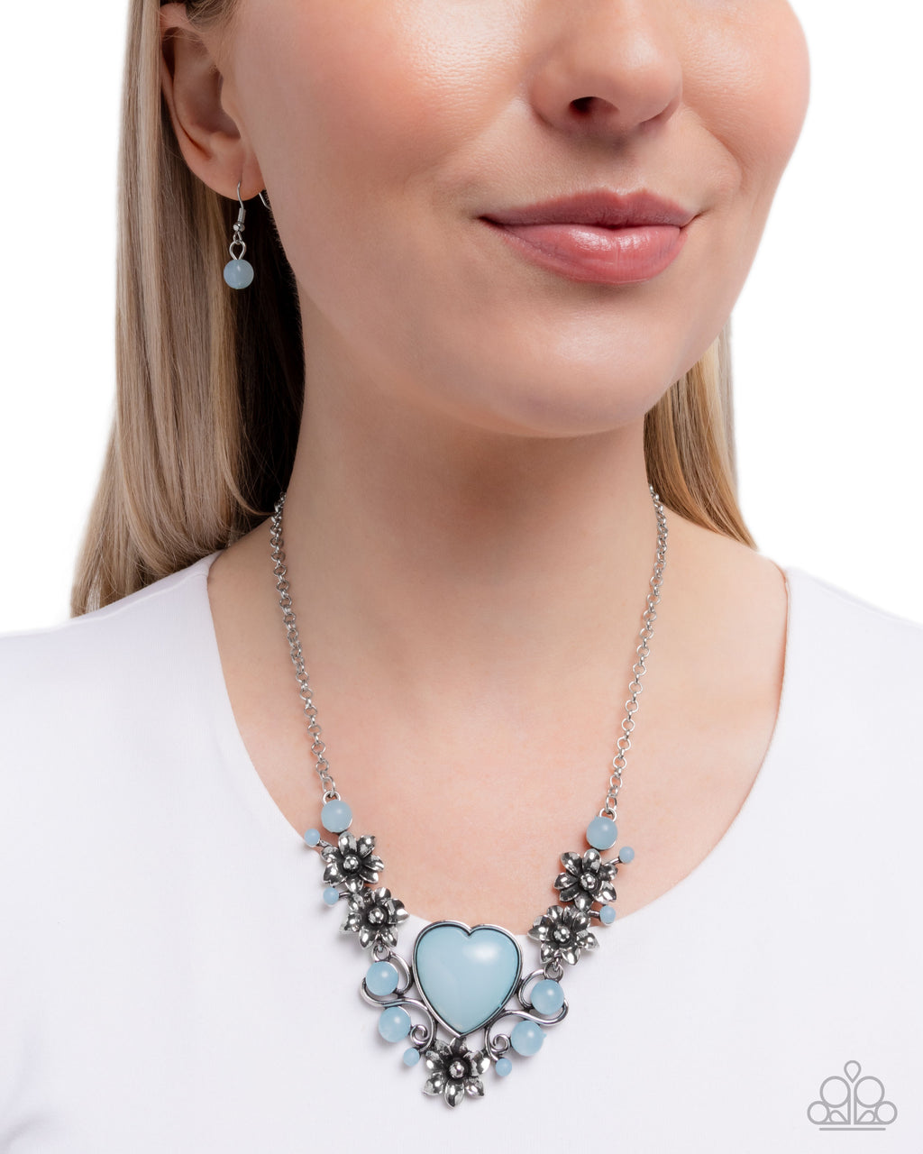 eight-dollar-jewelry-vintage-volume-blue-necklace-paparazzi-accessories