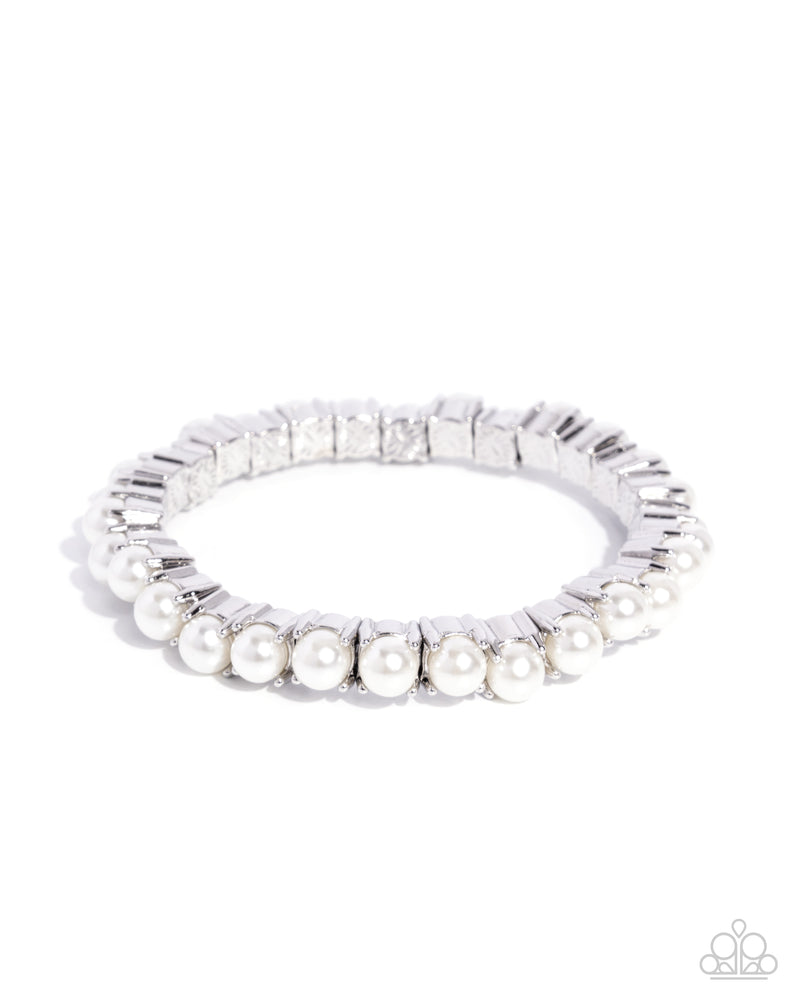 five-dollar-jewelry-principal-pearls-white-bracelet-paparazzi-accessories