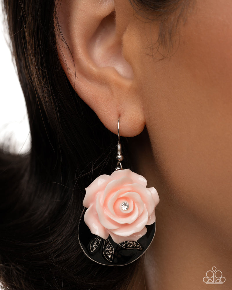 Rosy Reception - Complete Look  - Paparazzi Accessories