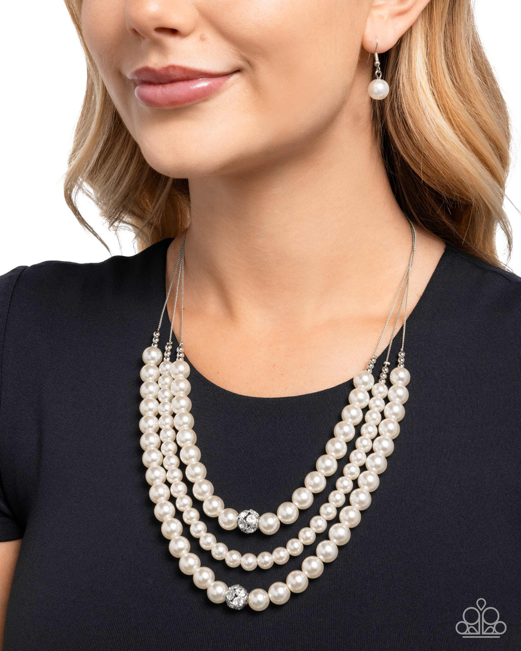 eight-dollar-jewelry-polished-placing-white-necklace-paparazzi-accessories