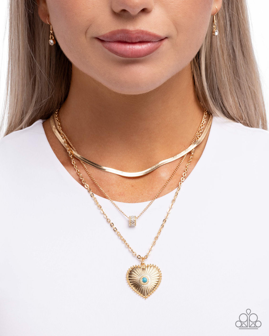 eight-dollar-jewelry-love-letter-layers-gold-necklace-paparazzi-accessories