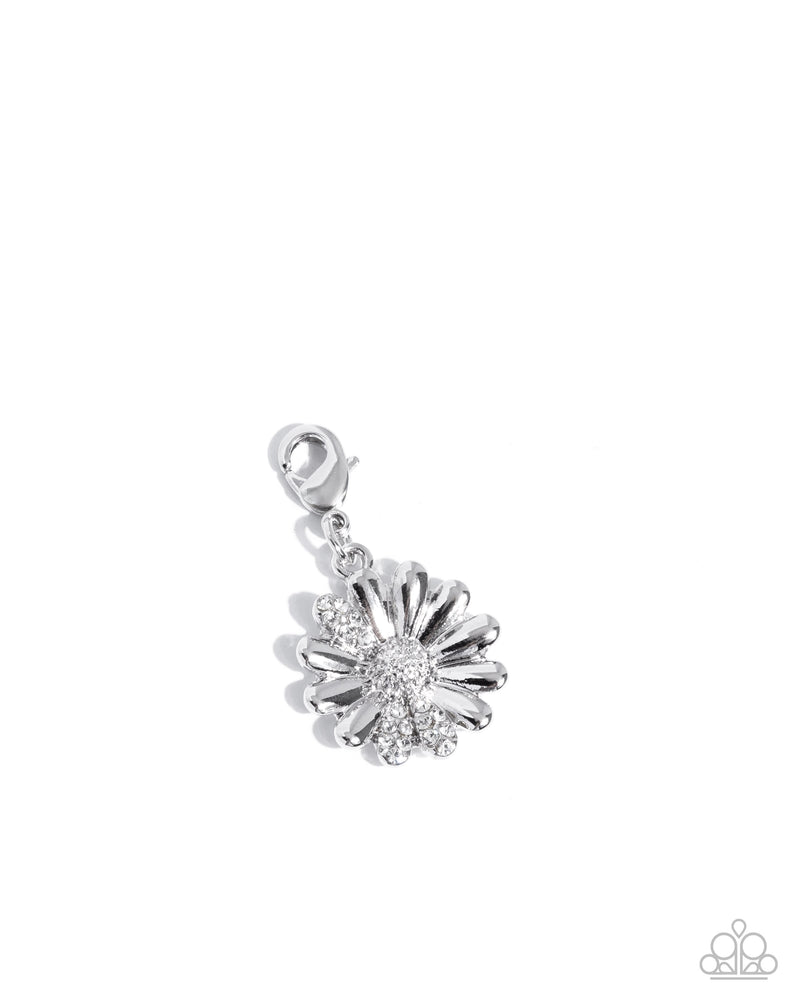 five-dollar-jewelry-pre-order-matriarch-moment-white-paparazzi-accessories