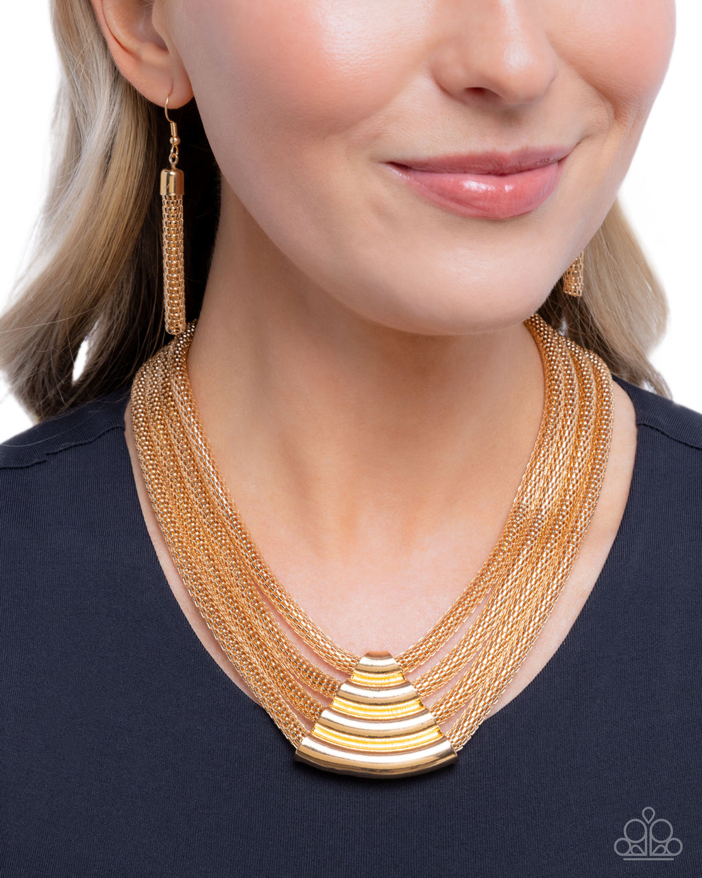 eight-dollar-jewelry-get-the-mesh-age-gold-paparazzi-accessories