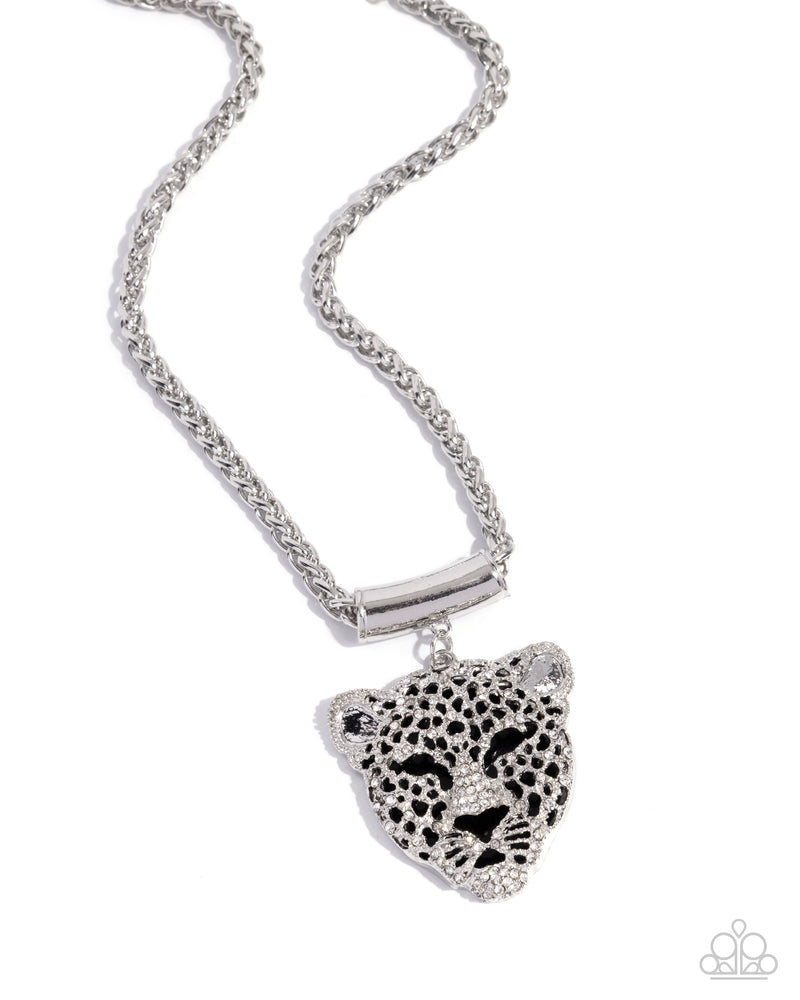 eight-dollar-jewelry-leopard-luminescence-black-necklace-paparazzi-accessories