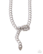 eight-dollar-jewelry-bold-buckle-silver-necklace-paparazzi-accessories