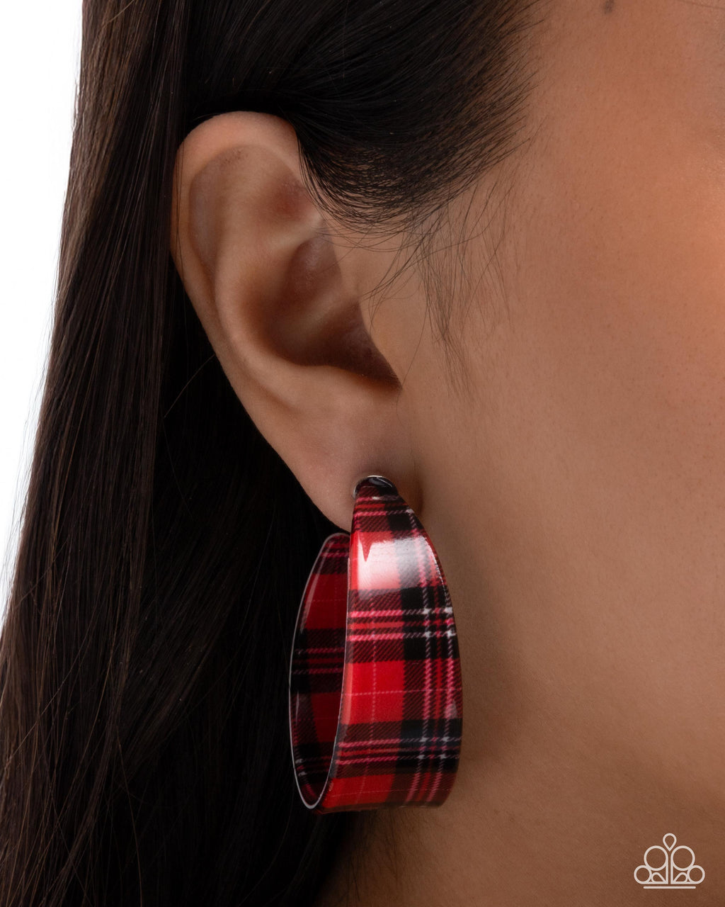 eight-dollar-jewelry-fabulous-flannel-red-paparazzi-accessories