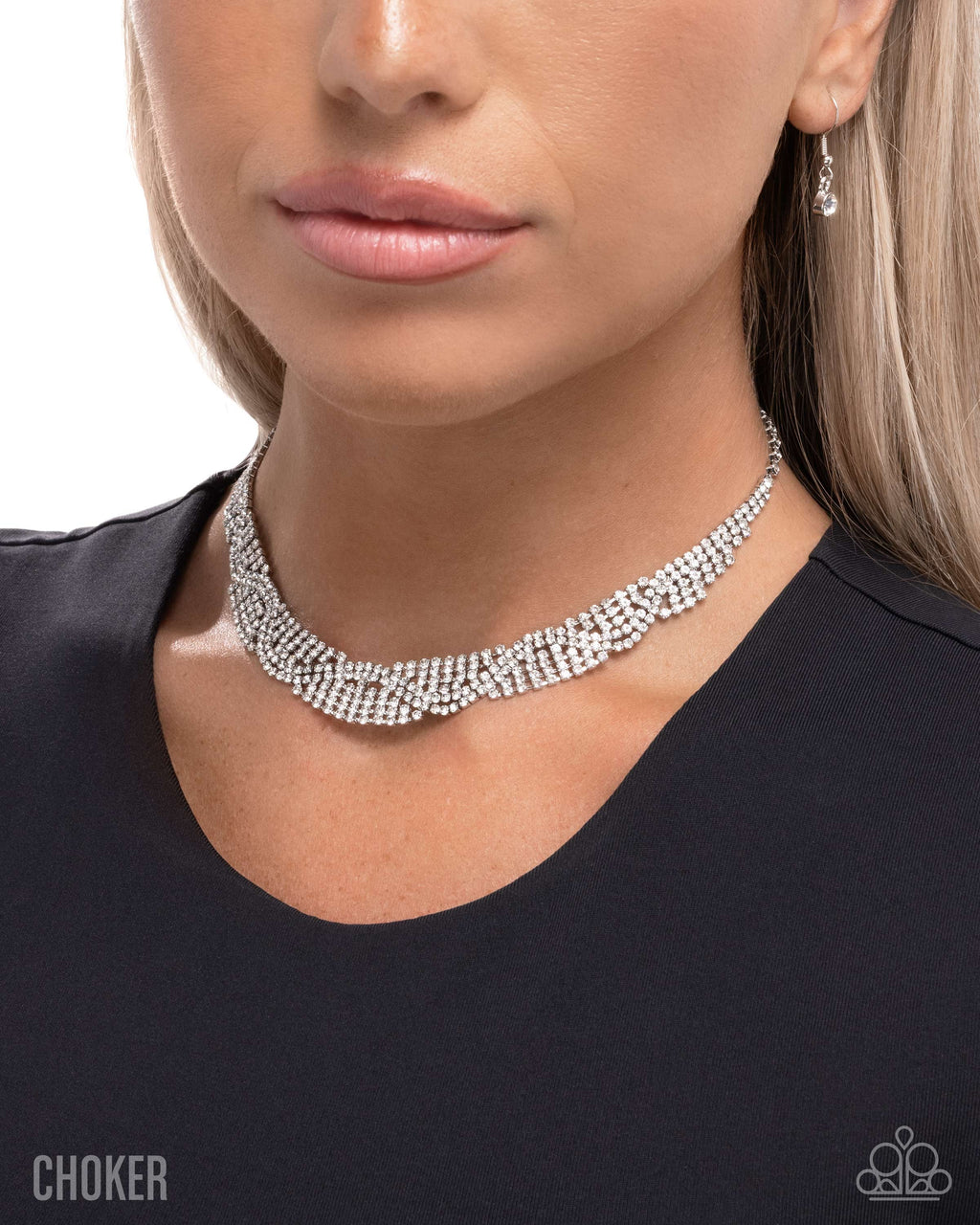 eight-dollar-jewelry-scintillating-stardust-white-necklace-paparazzi-accessories