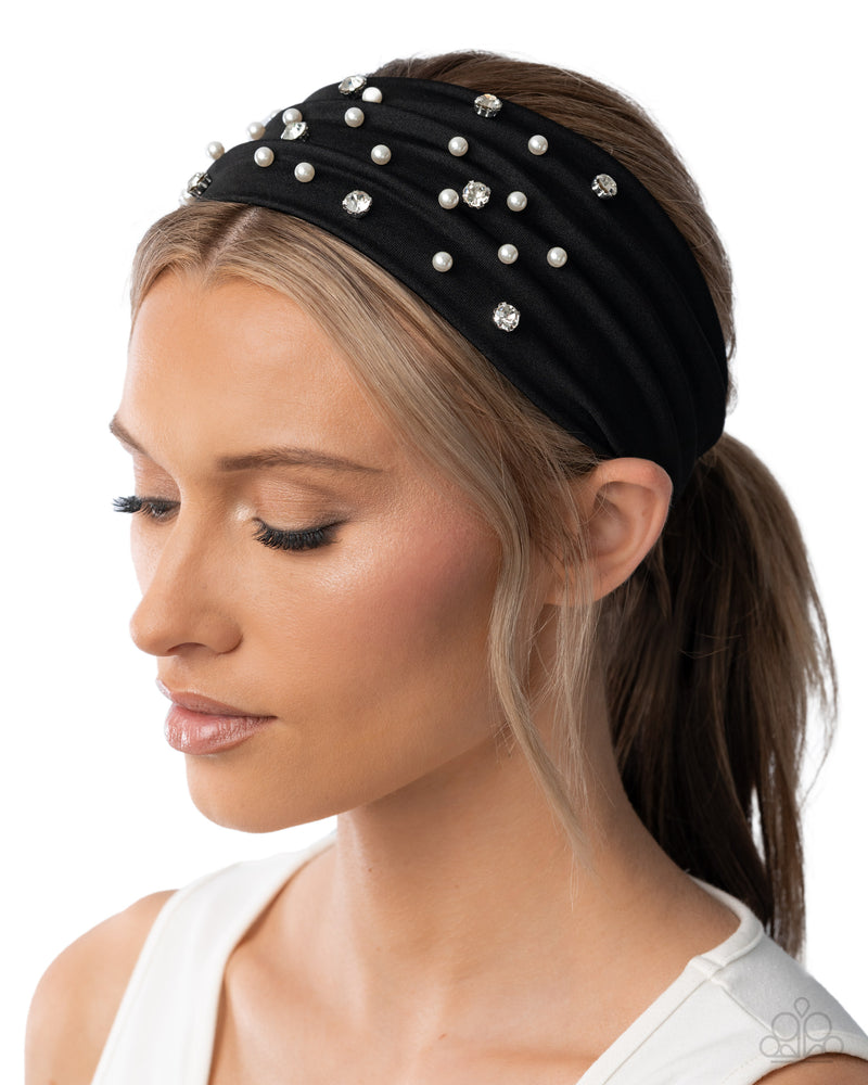 Effortless Energy - Black  - Paparazzi Accessories