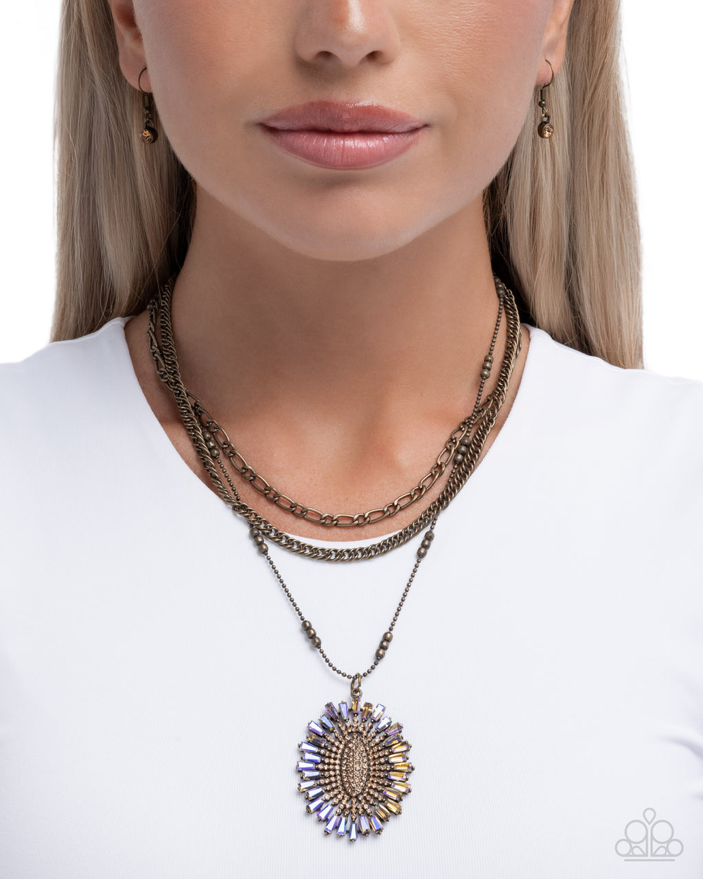 eight-dollar-jewelry-fitting-in-brass-necklace-paparazzi-accessories