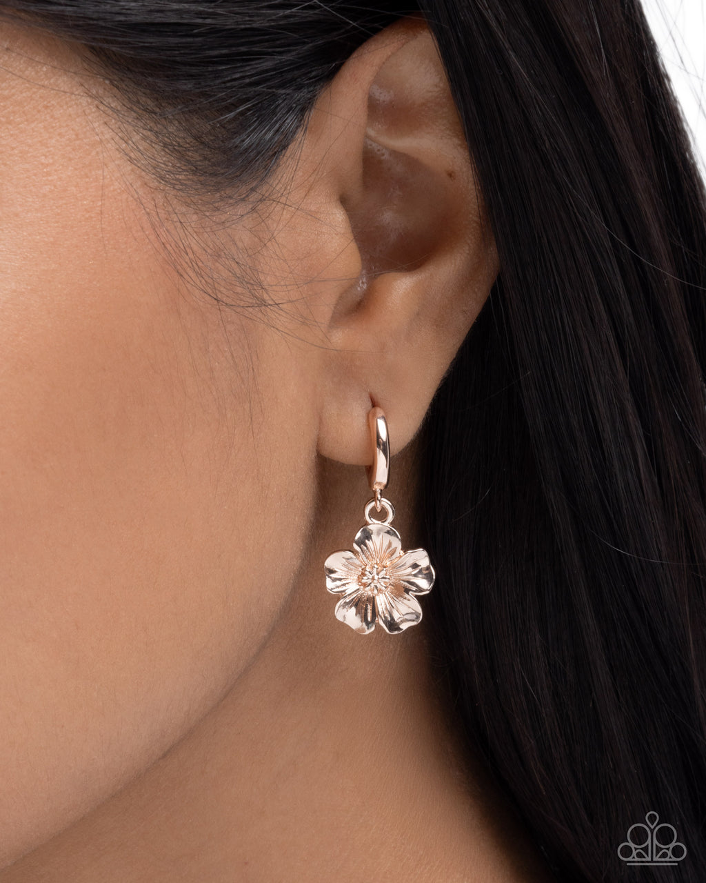 eight-dollar-jewelry-rose-gold-hoop-earring-6-1800325-paparazzi-accessories