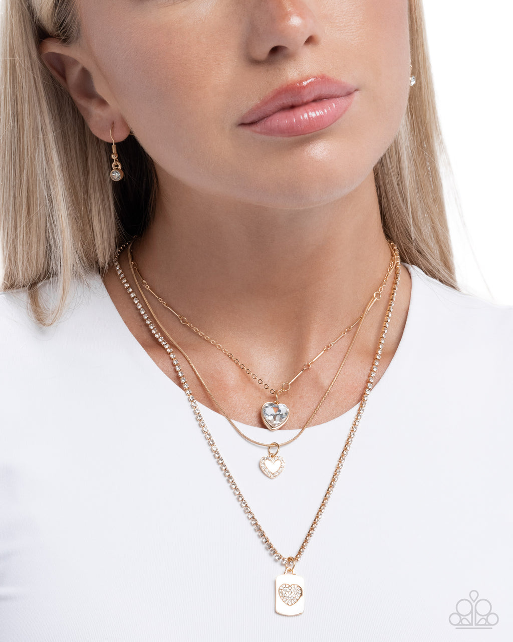 eight-dollar-jewelry-romantic-rubato-gold-necklace-paparazzi-accessories