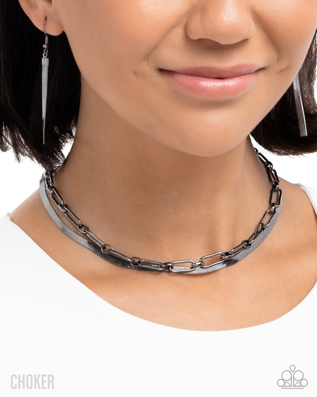 eight-dollar-jewelry-traditional-test-black-necklace-paparazzi-accessories
