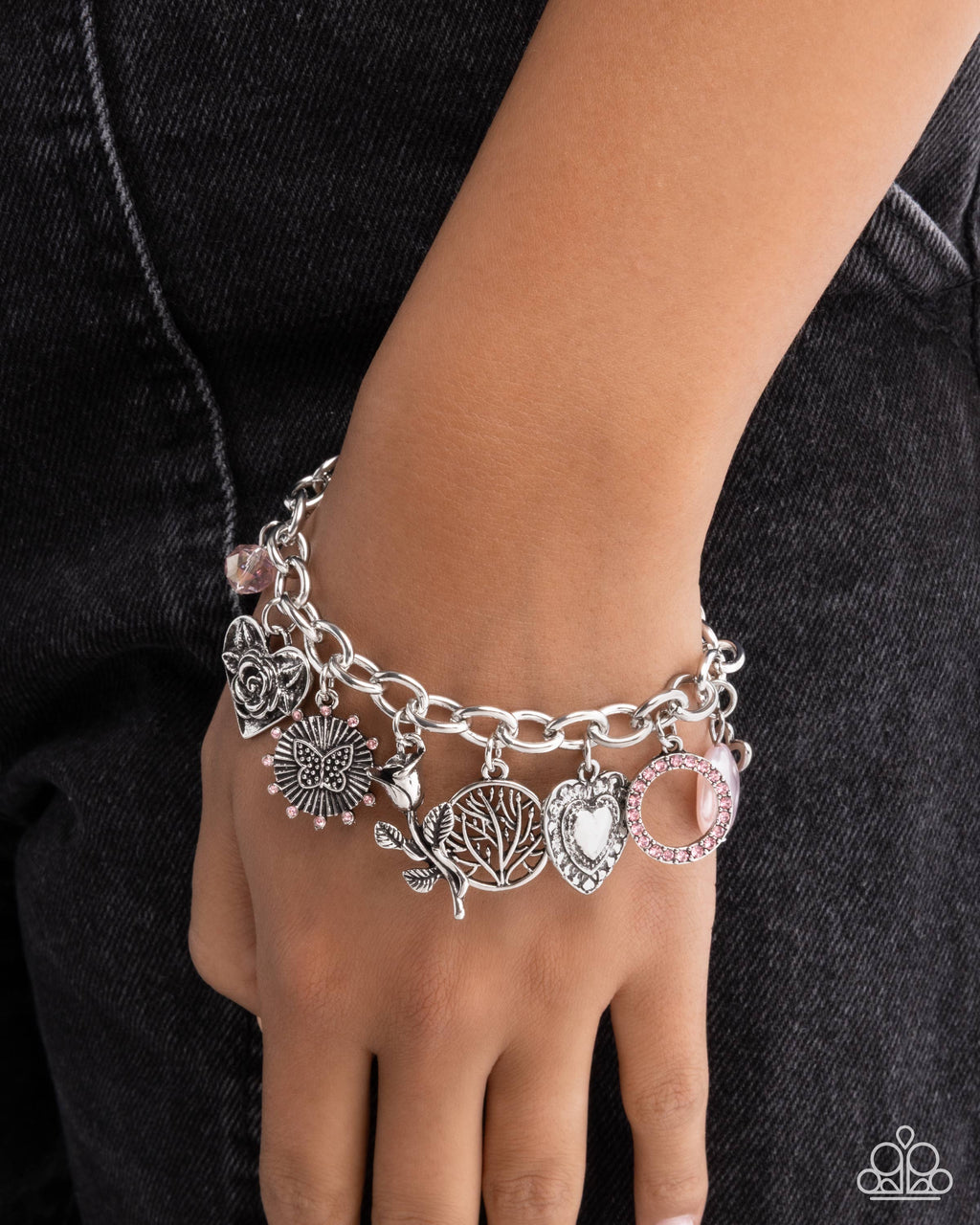 eight-dollar-jewelry-stay-sophisticated-pink-bracelet-paparazzi-accessories