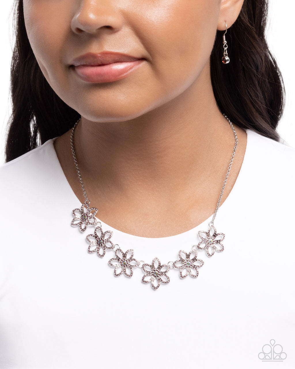 eight-dollar-jewelry-blooming-backstage-purple-necklace-paparazzi-accessories