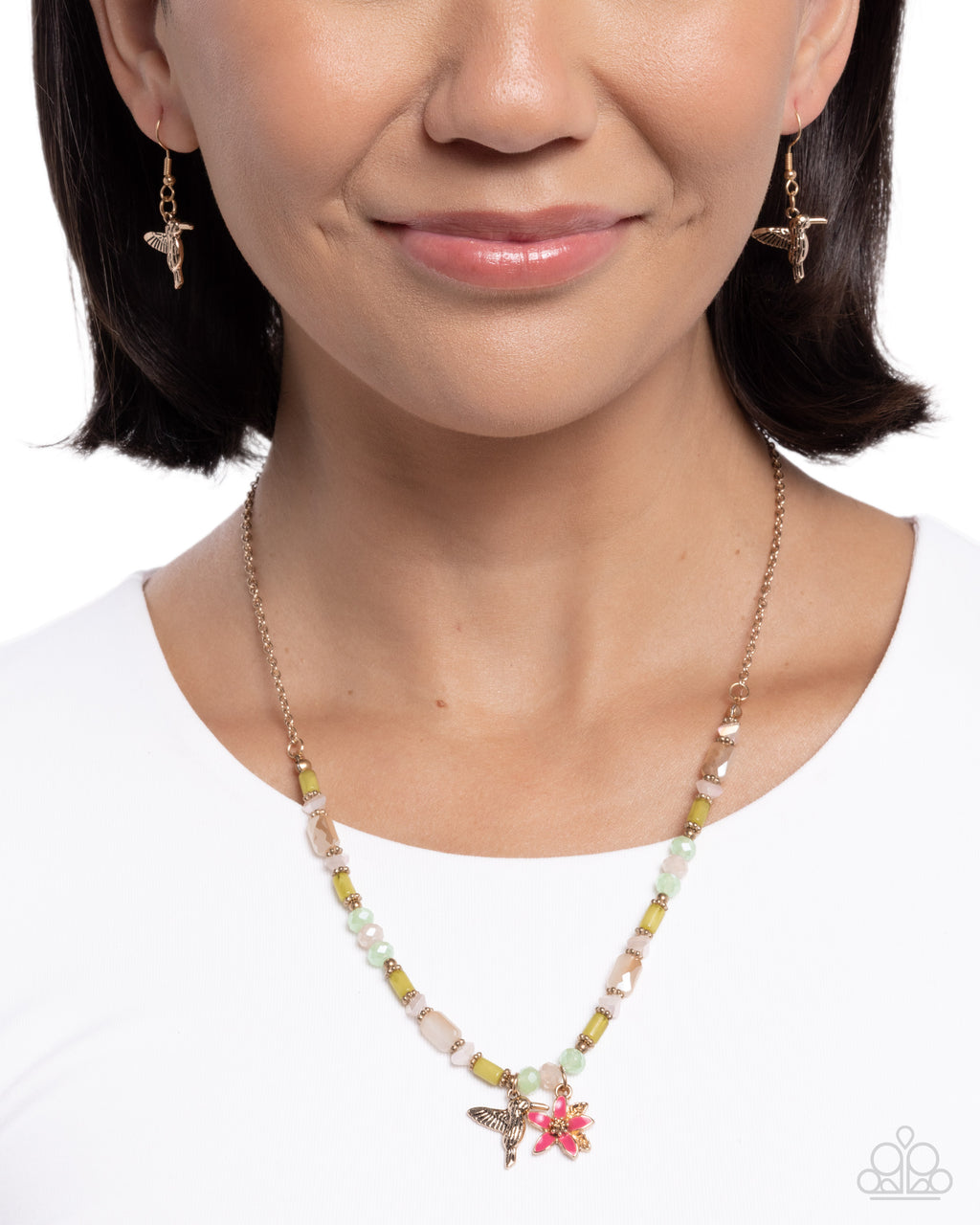 eight-dollar-jewelry-hummingbird-history-pink-necklace-paparazzi-accessories