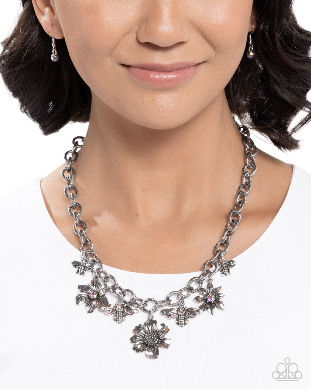 eight-dollar-jewelry-gardening-glissando-purple-necklace-paparazzi-accessories