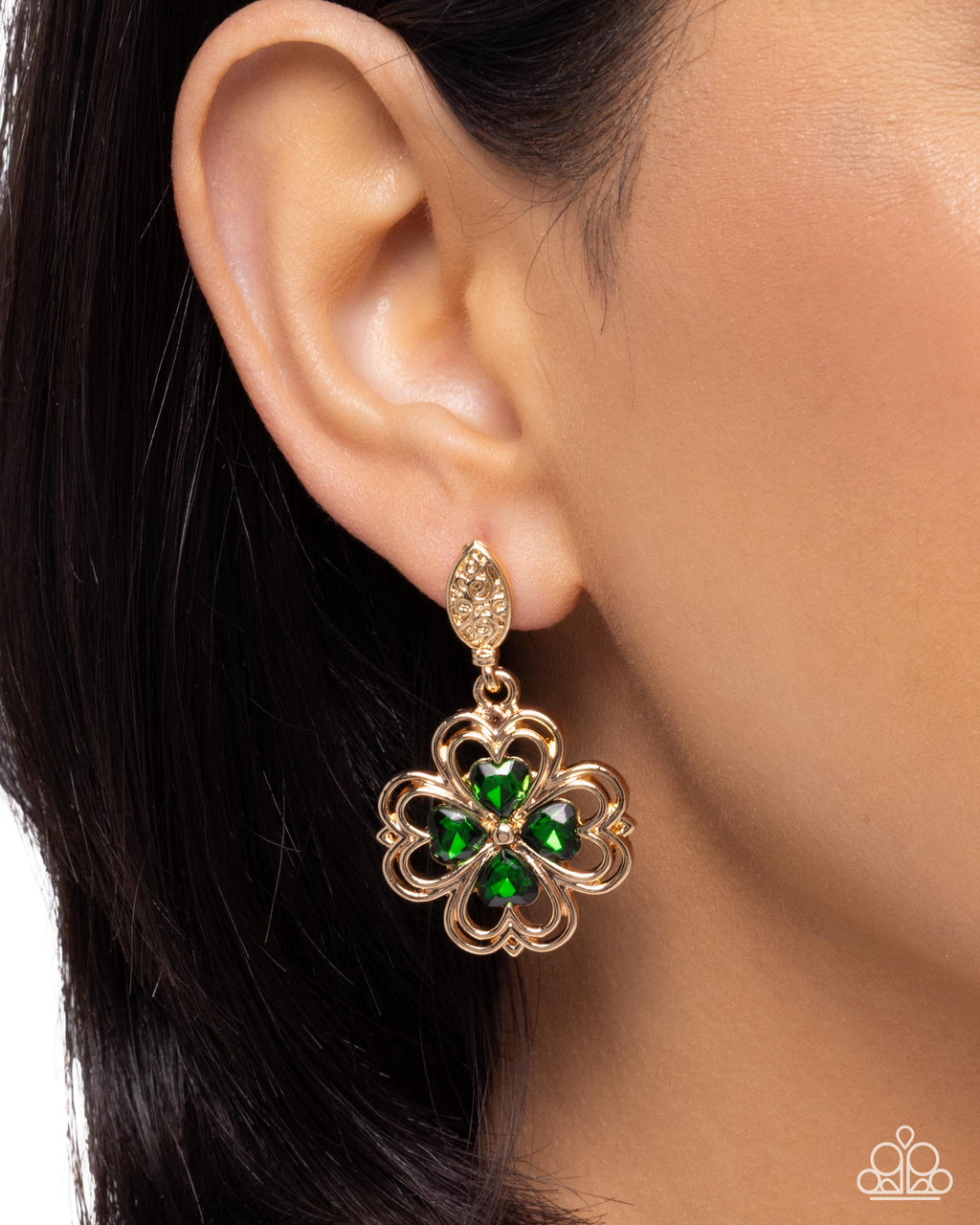 eight-dollar-jewelry-casual-clover-green-post earrings-paparazzi-accessories