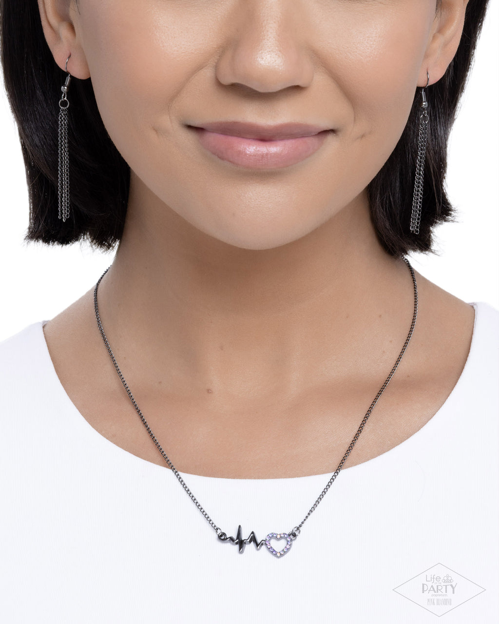 eight-dollar-jewelry-heartbeat-street-purple-necklace-paparazzi-accessories