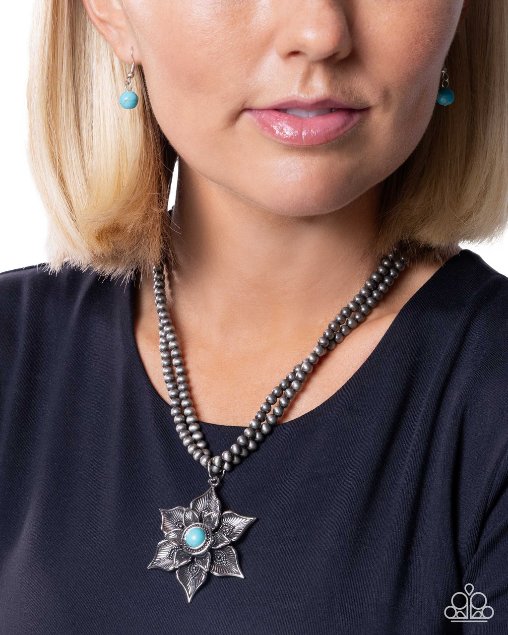 eight-dollar-jewelry-santa-fe-socialite-blue-necklace-paparazzi-accessories
