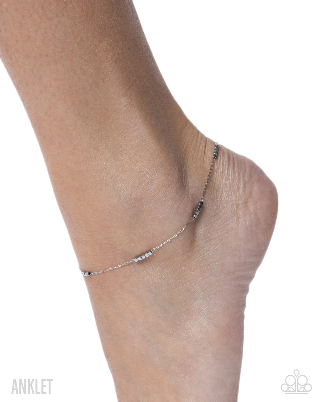 eight-dollar-jewelry-tiered-tribute-silver-anklet-paparazzi-accessories