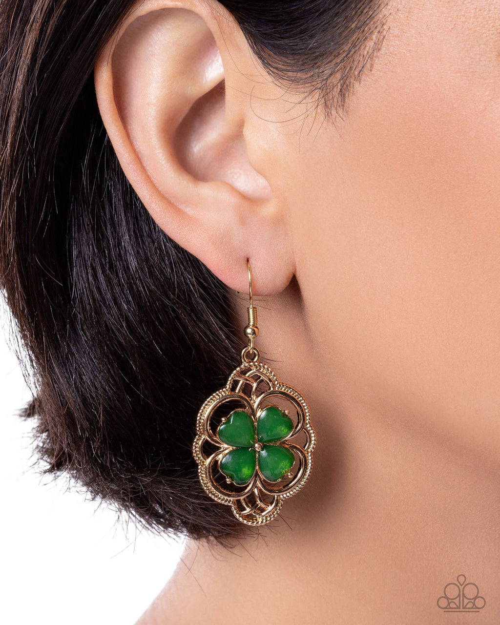 eight-dollar-jewelry-lyrical-luck-green-earrings-paparazzi-accessories