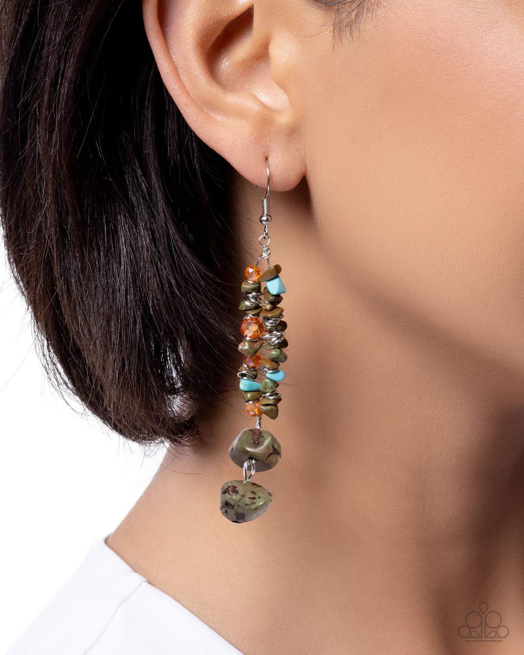 eight-dollar-jewelry-earthy-embrace-green-earrings-paparazzi-accessories
