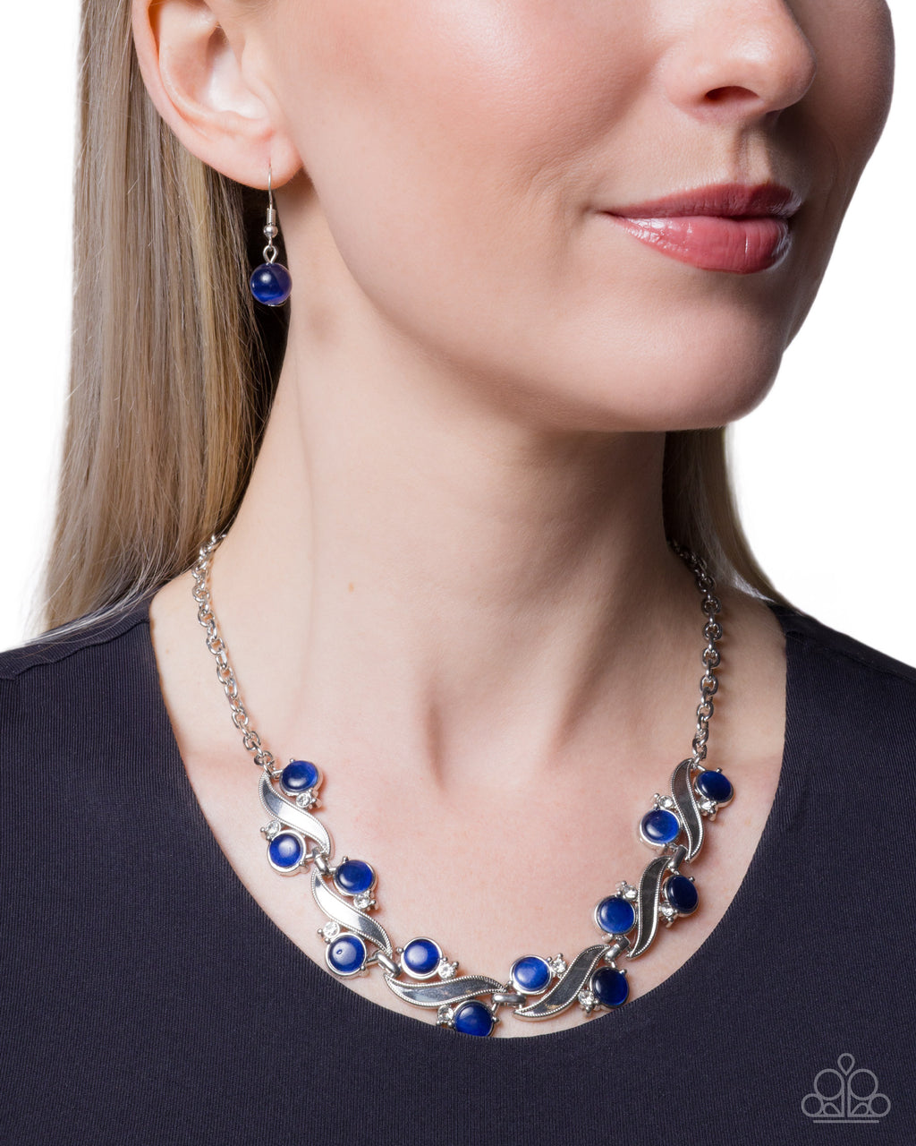 eight-dollar-jewelry-balanced-bliss-blue-necklace-paparazzi-accessories
