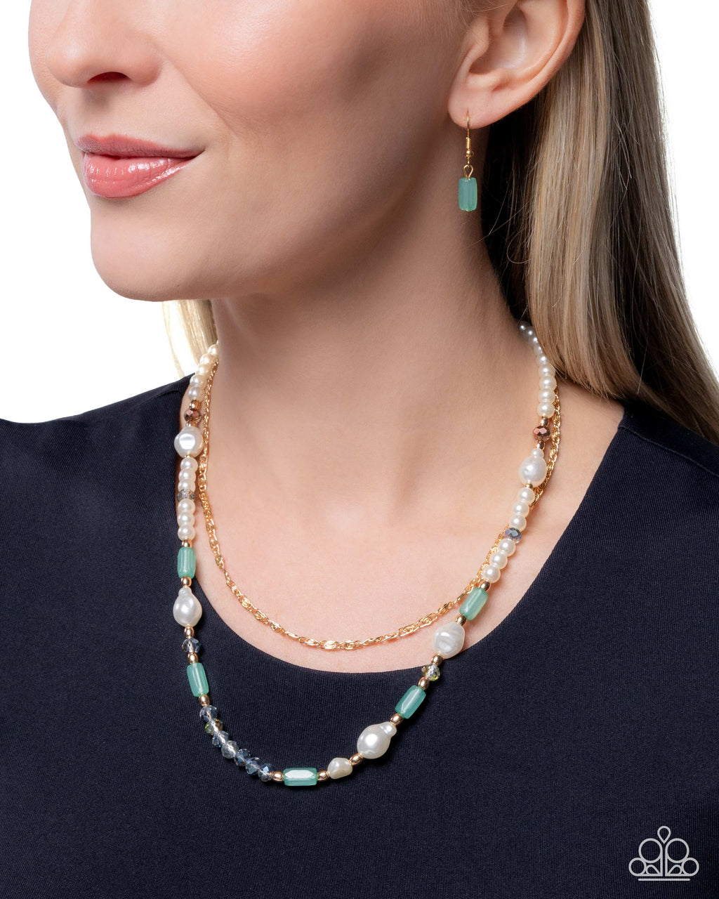 eight-dollar-jewelry-sentimental-sway-multi-necklace-paparazzi-accessories