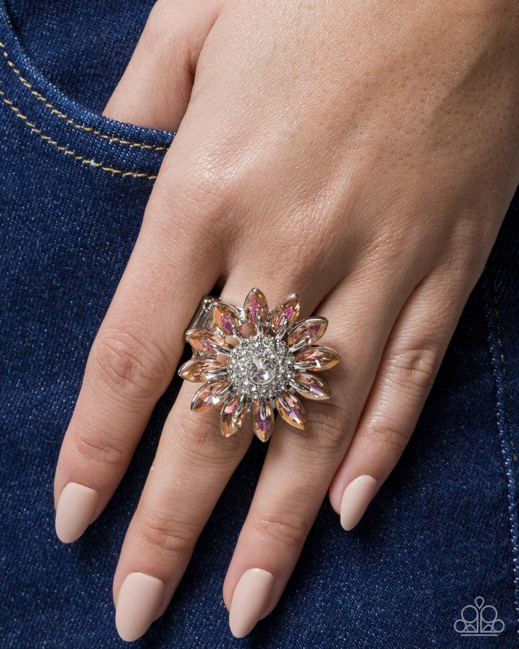 eight-dollar-jewelry-dreamy-daisy-orange-ring-paparazzi-accessories