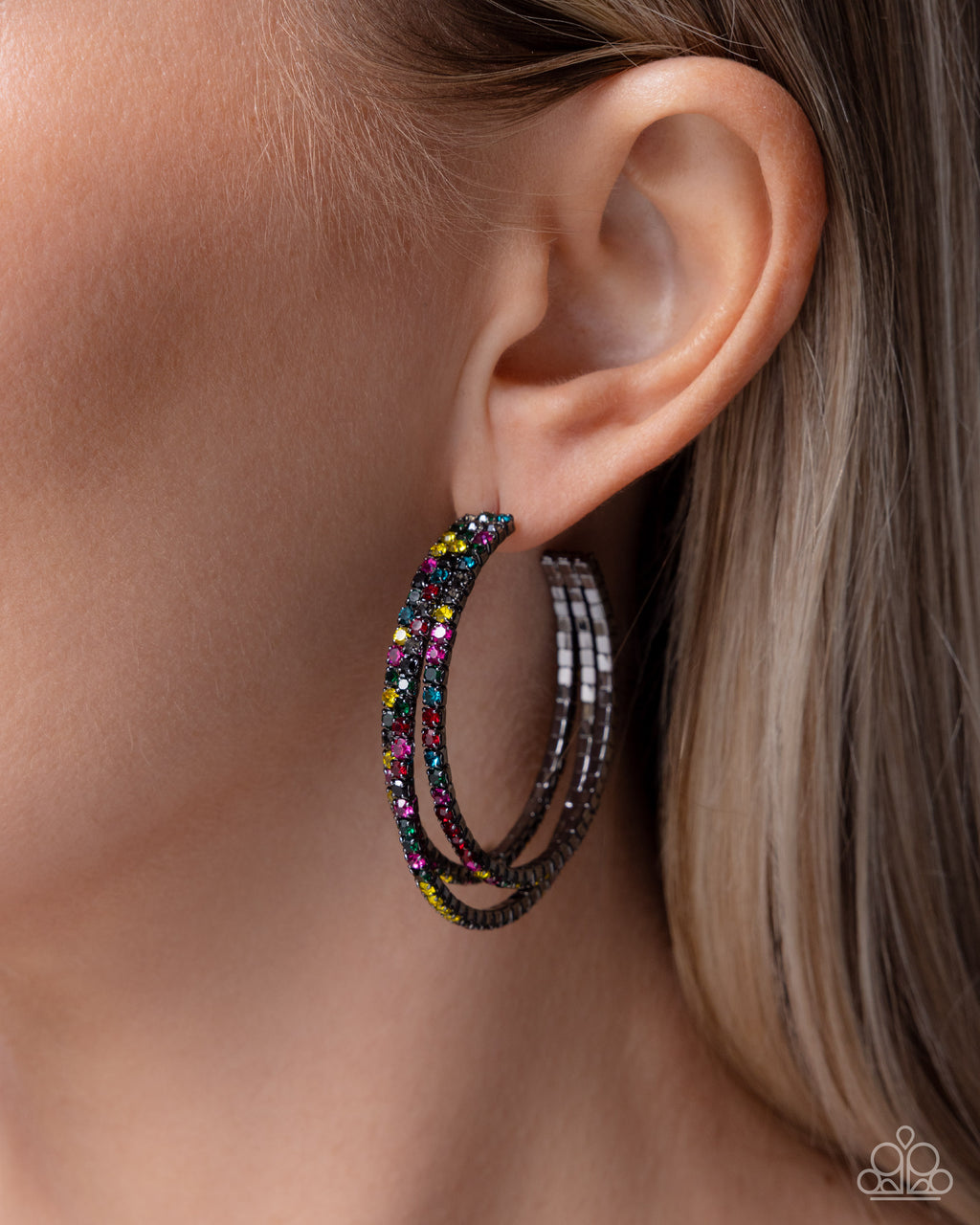eight-dollar-jewelry-confident-conversation-multi-earrings-paparazzi-accessories