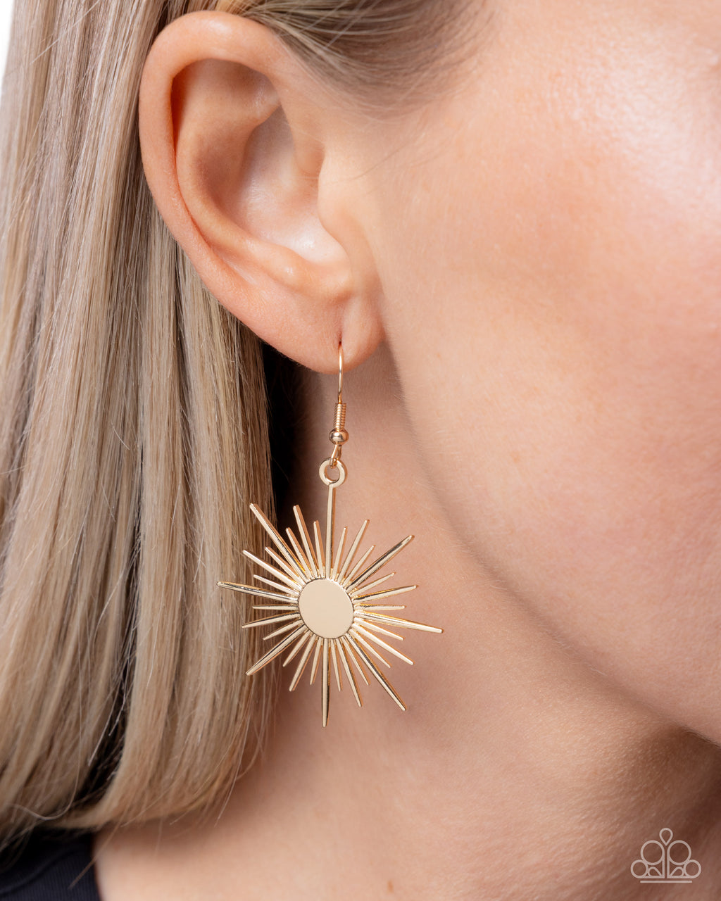 eight-dollar-jewelry-stellar-sense-gold-earrings-paparazzi-accessories