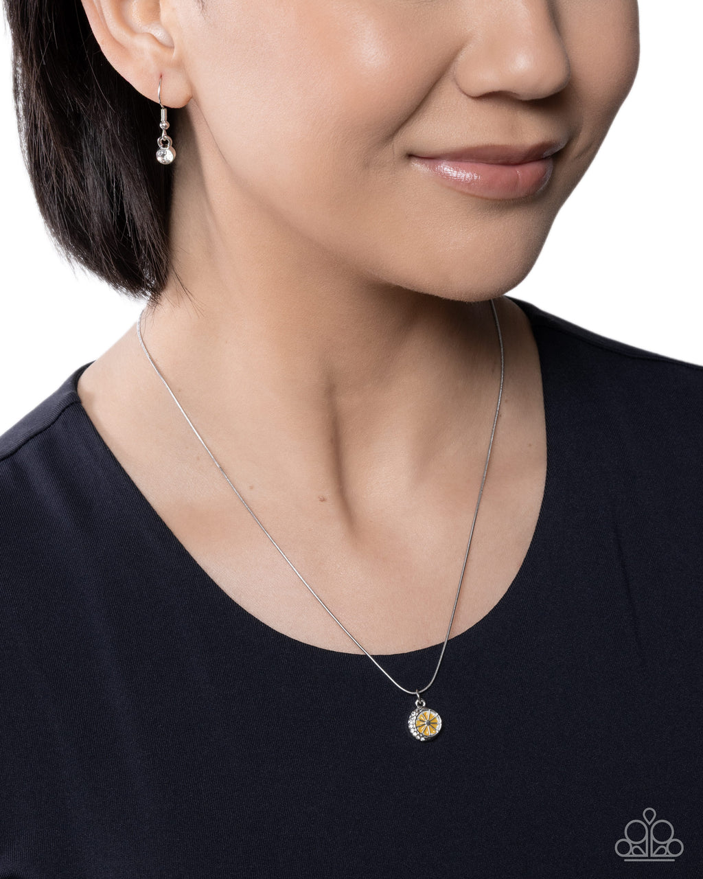 eight-dollar-jewelry-citrus-chic-yellow-necklace-paparazzi-accessories