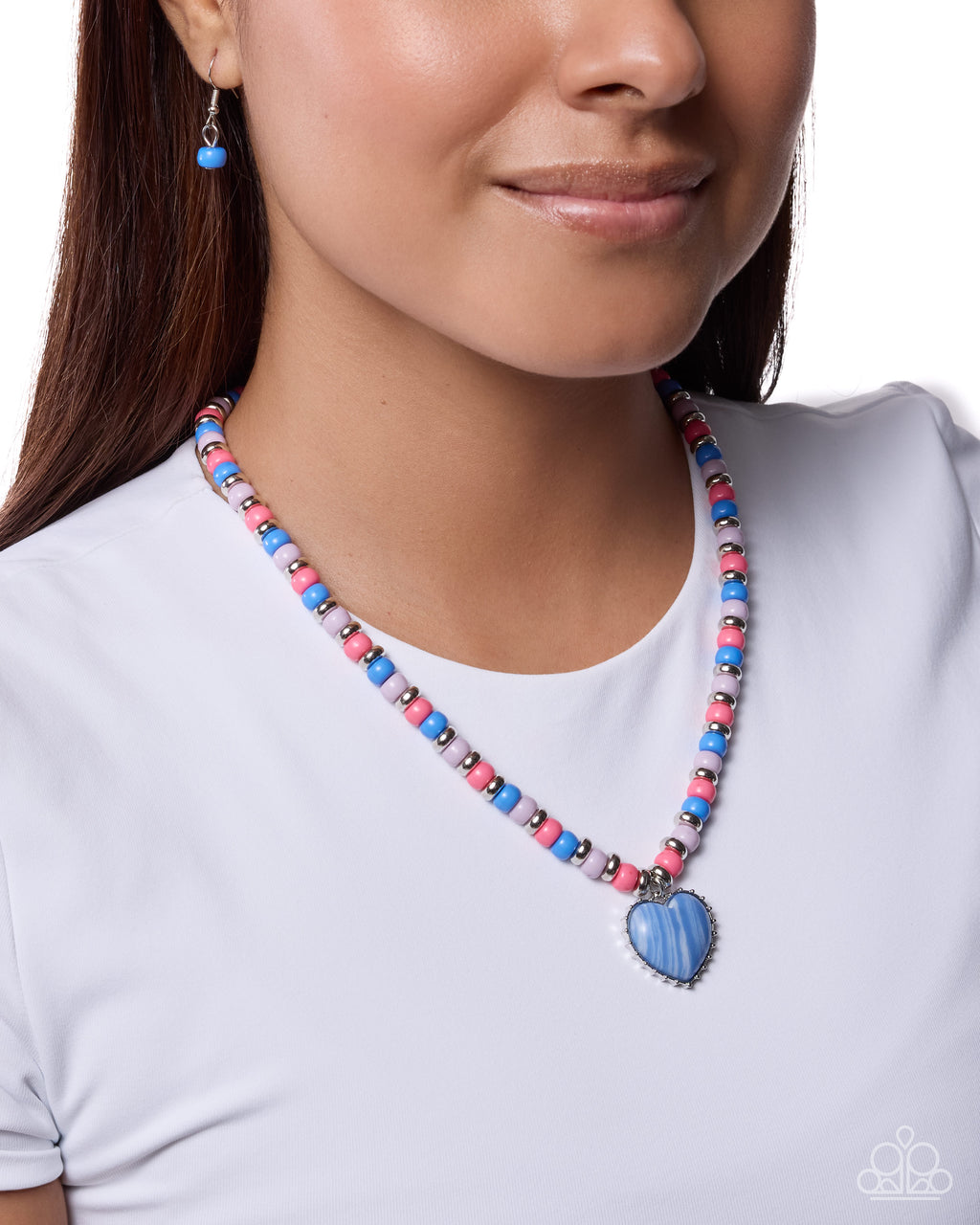 eight-dollar-jewelry-peaceful-pattern-blue-necklace-paparazzi-accessories