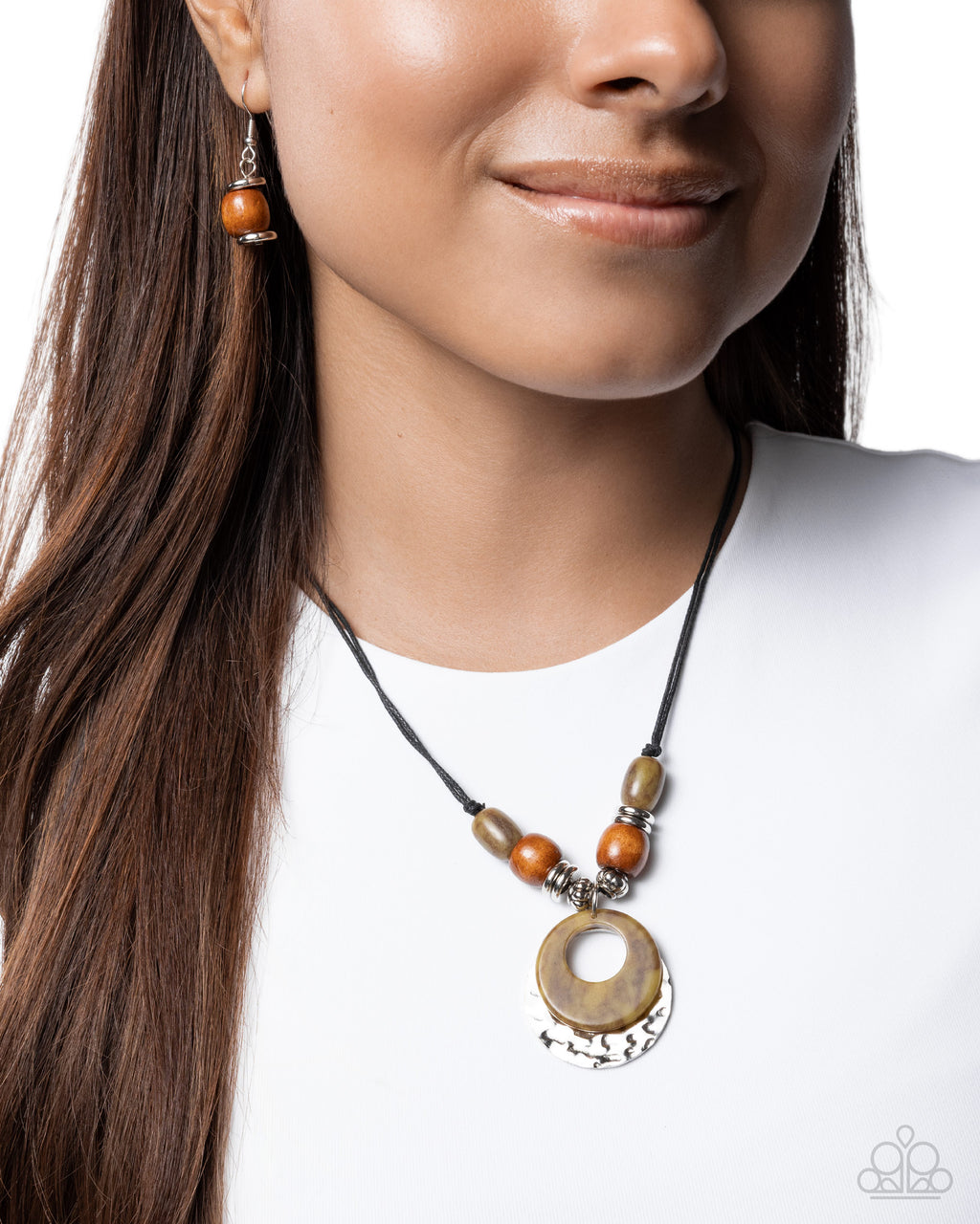 eight-dollar-jewelry-authentic-authority-yellow-necklace-paparazzi-accessories