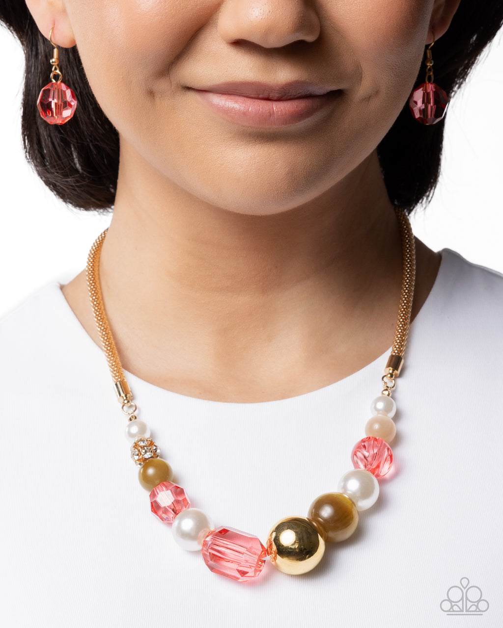 eight-dollar-jewelry-memorable-mischief-pink-necklace-paparazzi-accessories
