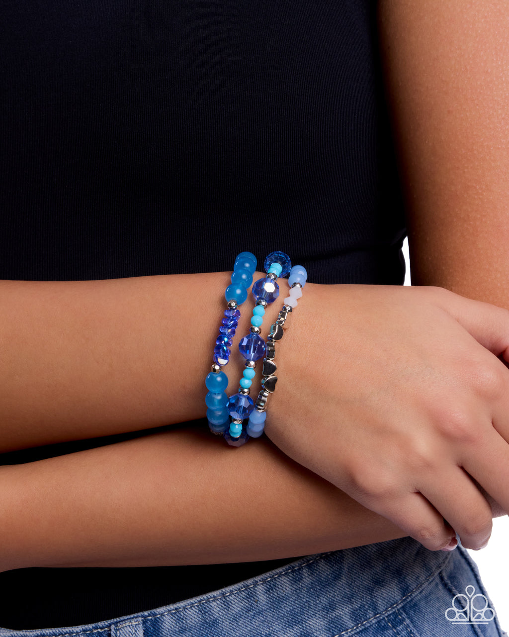 eight-dollar-jewelry-fun-loving-fairytale-blue-paparazzi-accessories