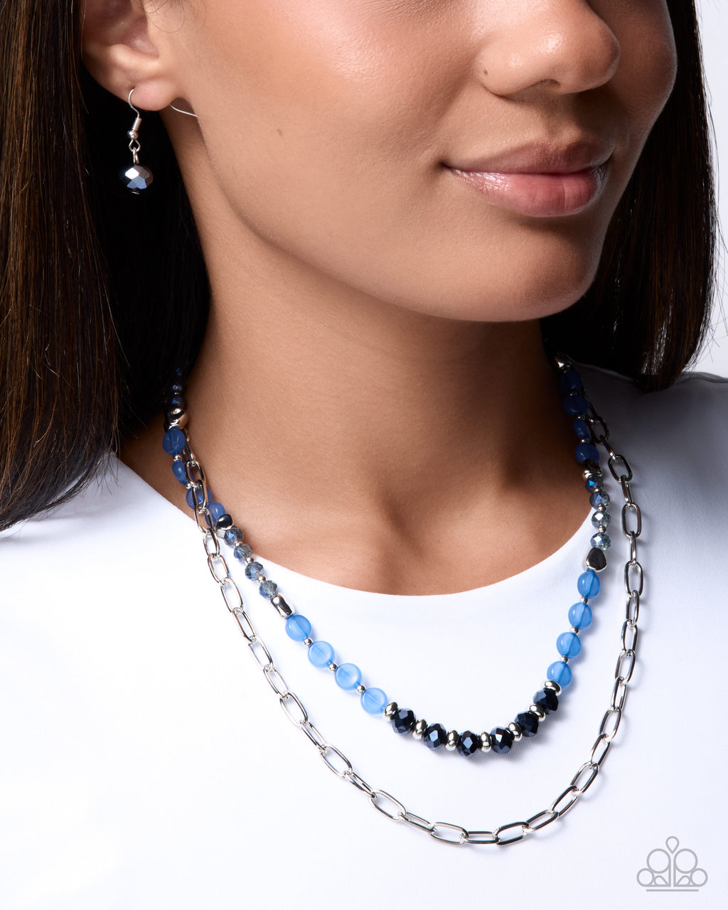 eight-dollar-jewelry-color-beyond-compare-blue-necklace-paparazzi-accessories