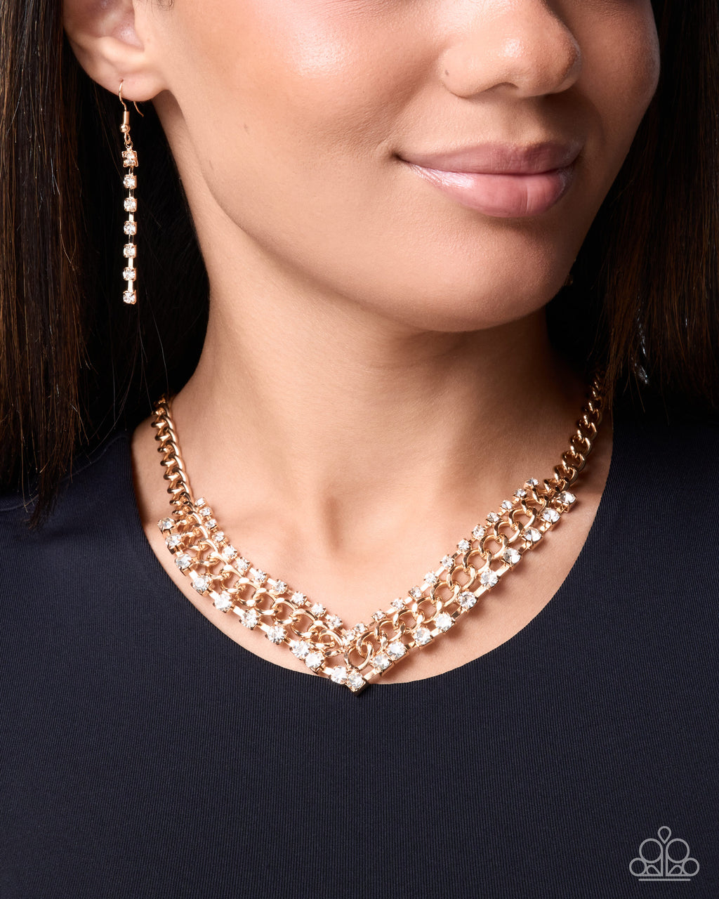 eight-dollar-jewelry-edgy-estate-gold-necklace-paparazzi-accessories