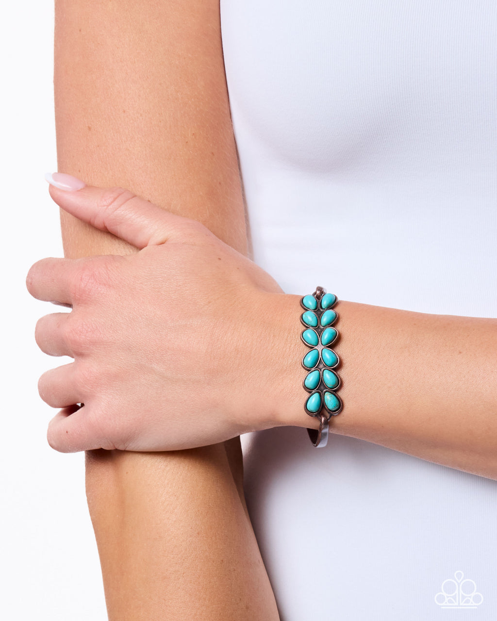 eight-dollar-jewelry-leafy-life-copper-bracelet-paparazzi-accessories