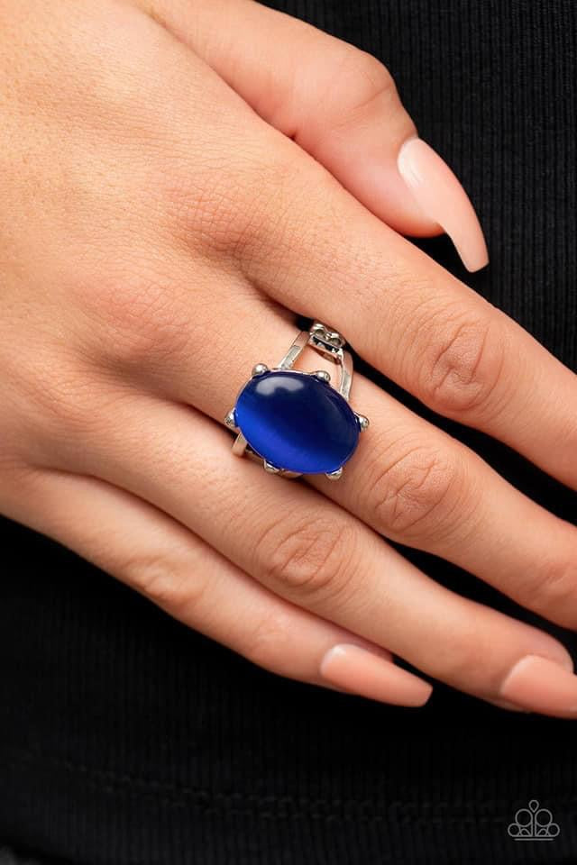 Enchantingly Everglades - Blue Ring - Paparazzi Accessories