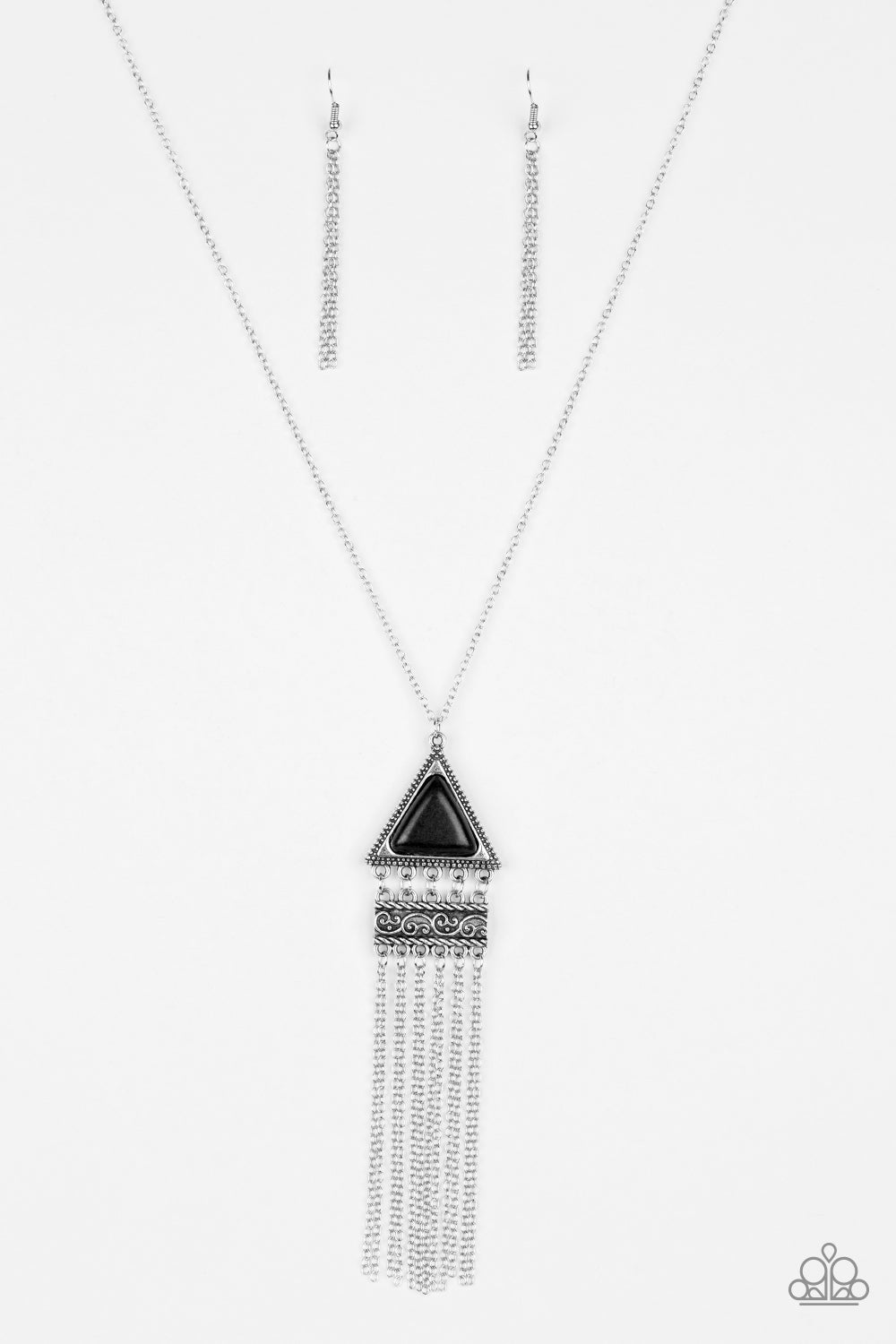 five-dollar-jewelry-painted-plateaus-black-necklace-paparazzi-accessories