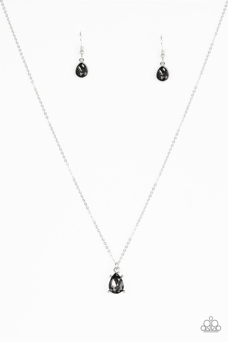 five-dollar-jewelry-classy-classicist-silver-necklace-paparazzi-accessories