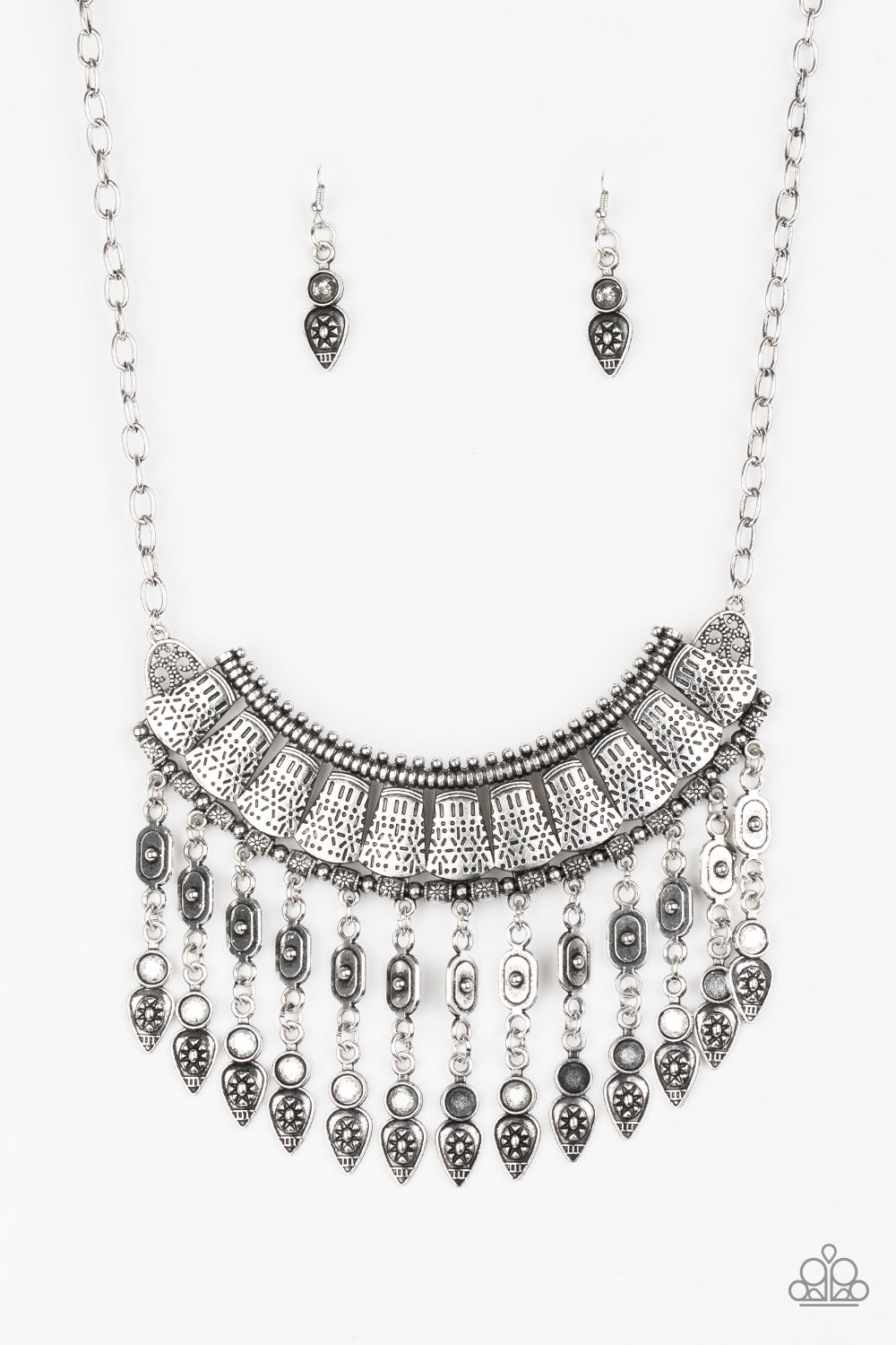 five-dollar-jewelry-the-desert-is-calling-paparazzi-accessories